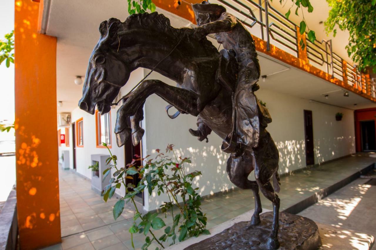 Hotel Cucapa Matamoros  Exteriér fotografie